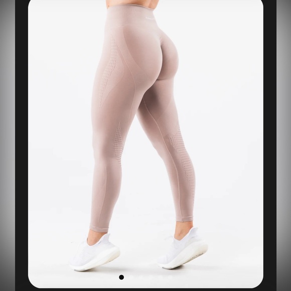 Alphalete Contour Amplify Leggings - Picture 7 of 9